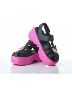 New! Size: 7 Women | Crocs x Hello Kitty & Friends My Melody/Kuromi | 210104-100